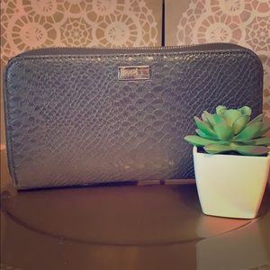 Thirty-One Jewel wallet